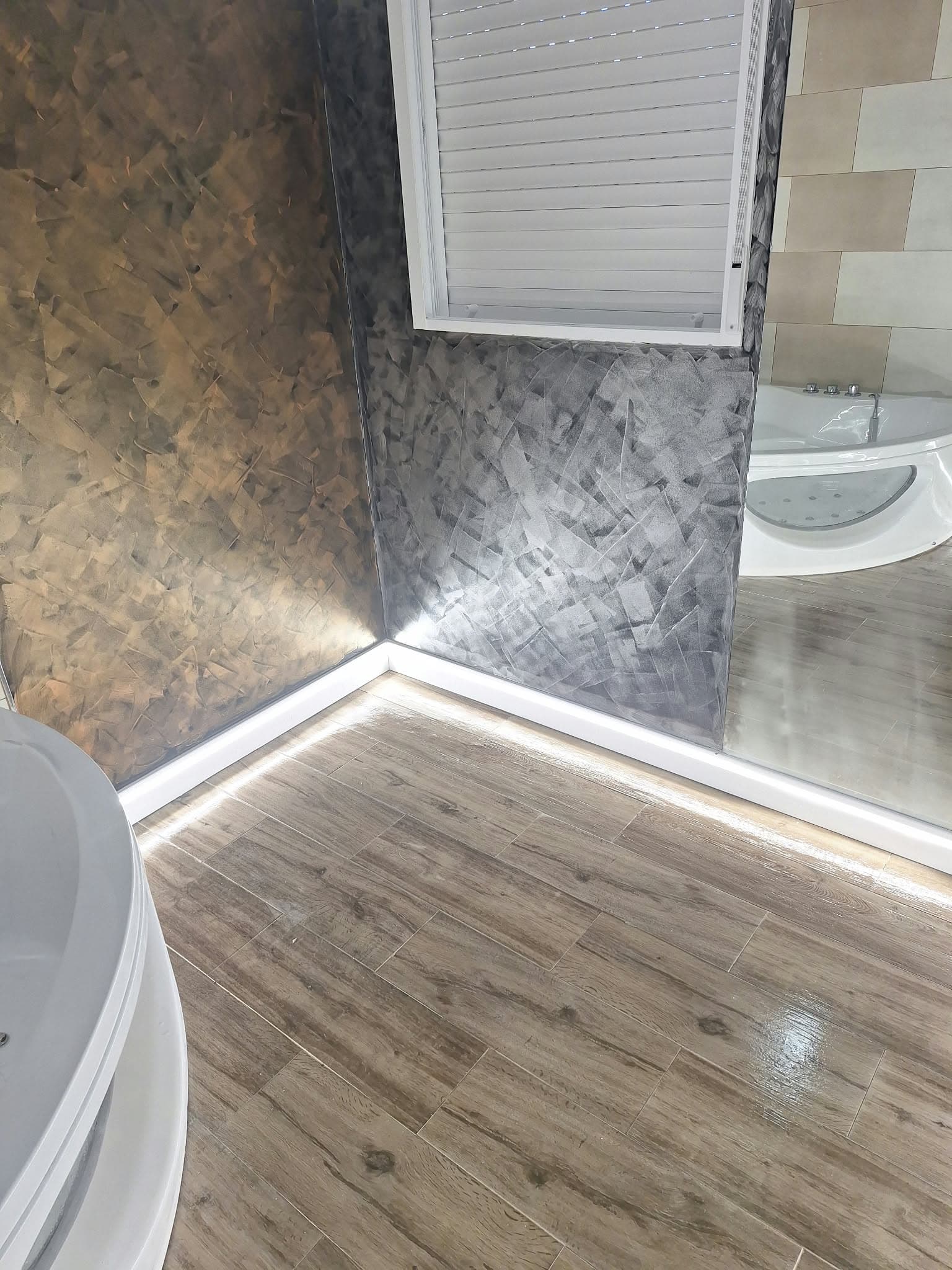 Detalle de materiales y acabados del baño Relax, fotografía 4