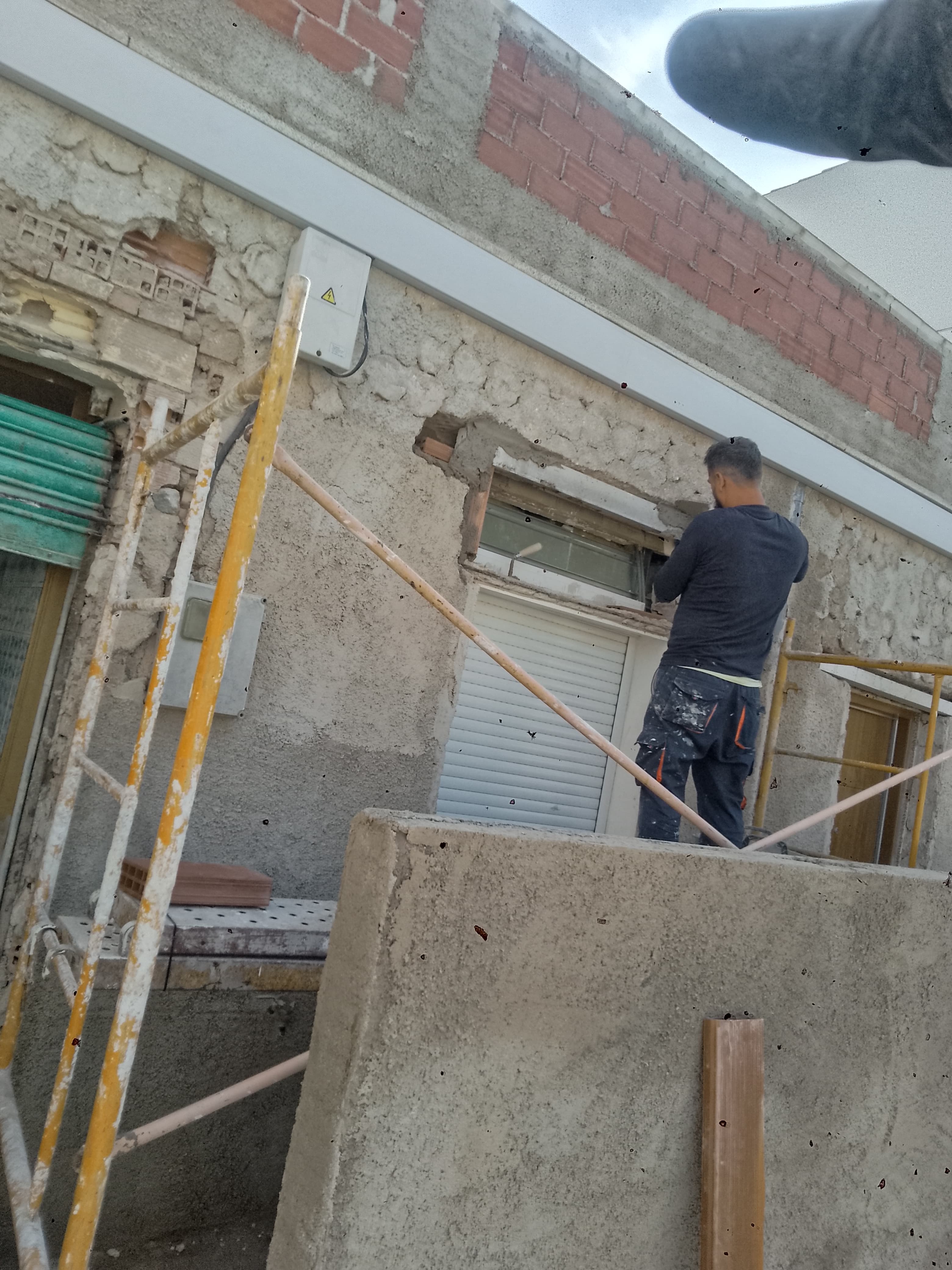 Proceso de reforma de fachada y patio en Cartagena, fotografía 4