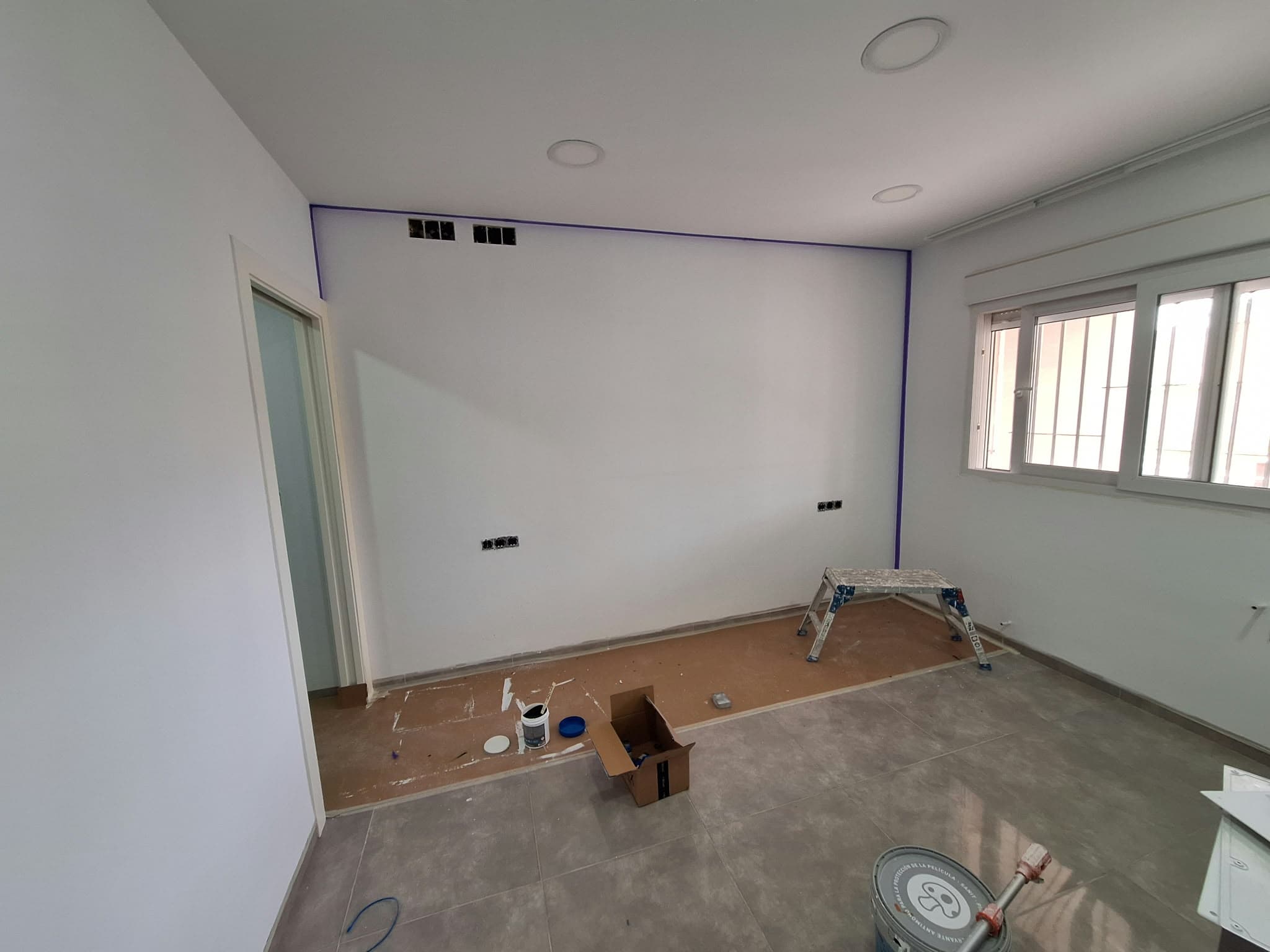 Colocación de suelo imitación madera